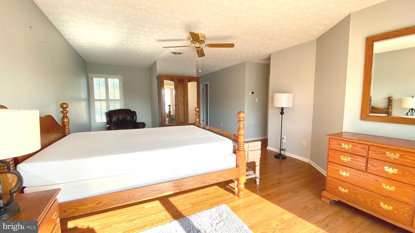 124 Ravenswood Property Photo 14