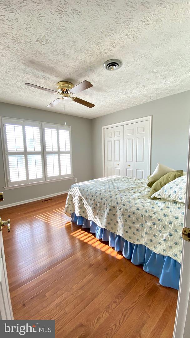 124 Ravenswood Property Photo 22