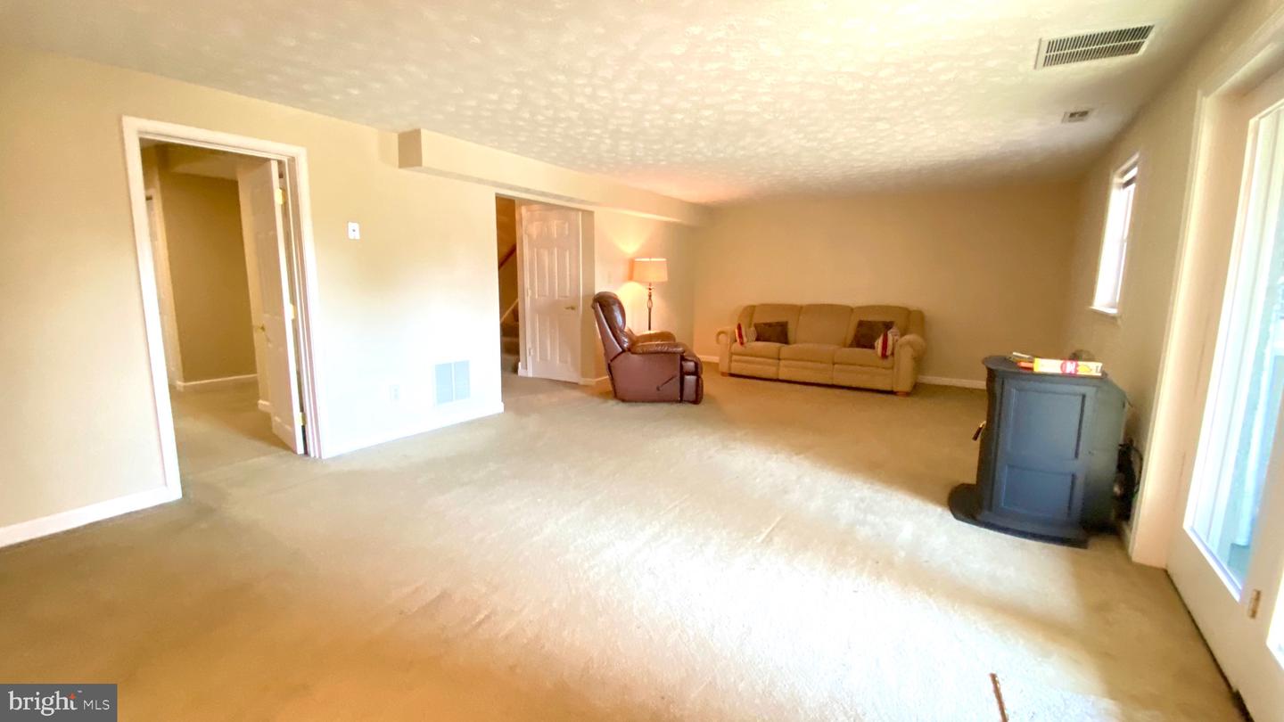 124 Ravenswood Property Photo 30