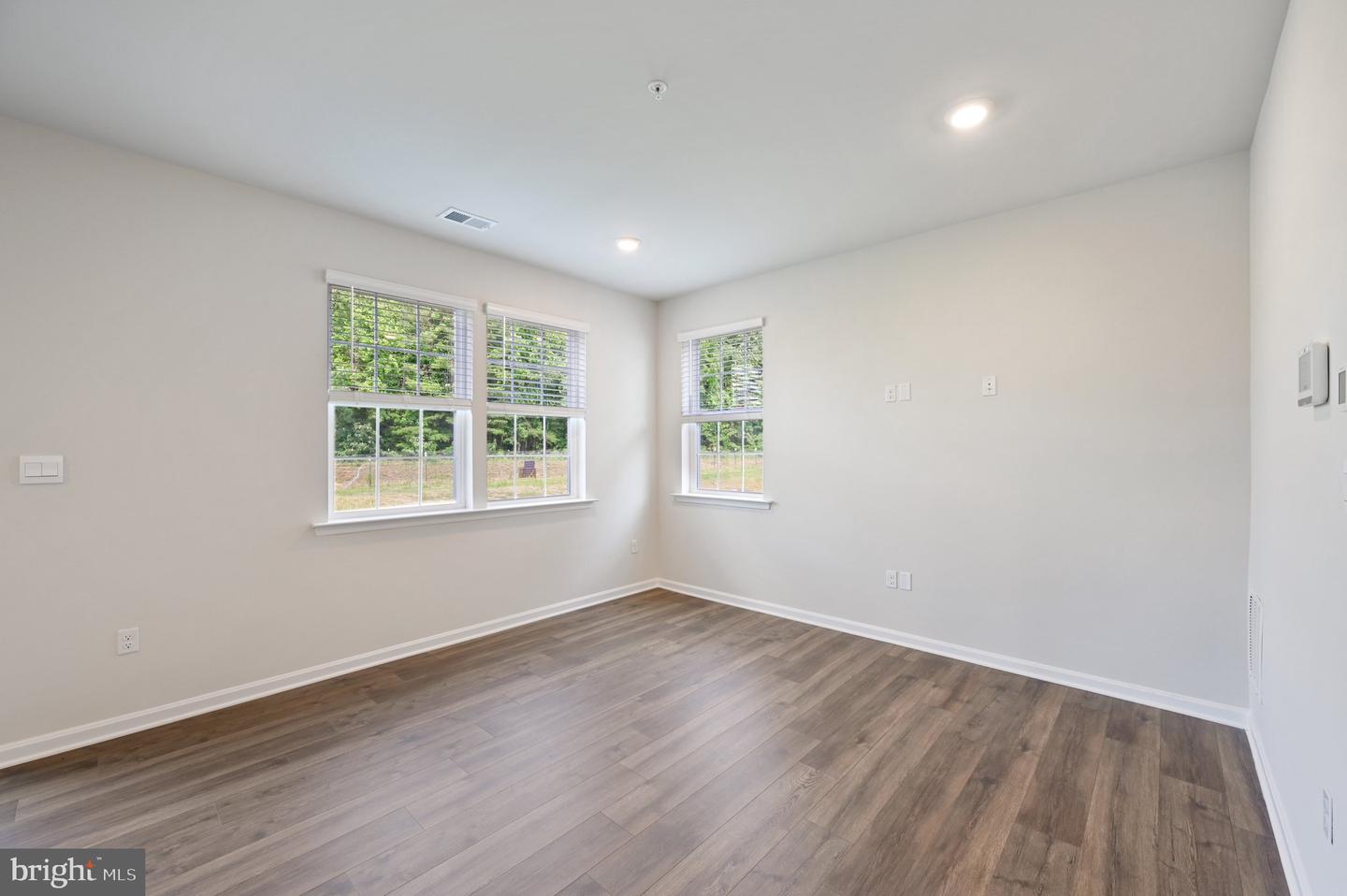 1719 Carver Cir Property Photo 5