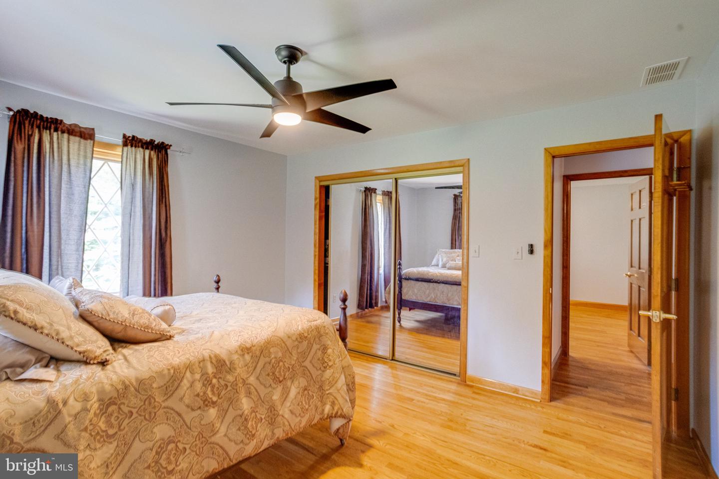 2300 Kings Arms Dr Property Photo 46