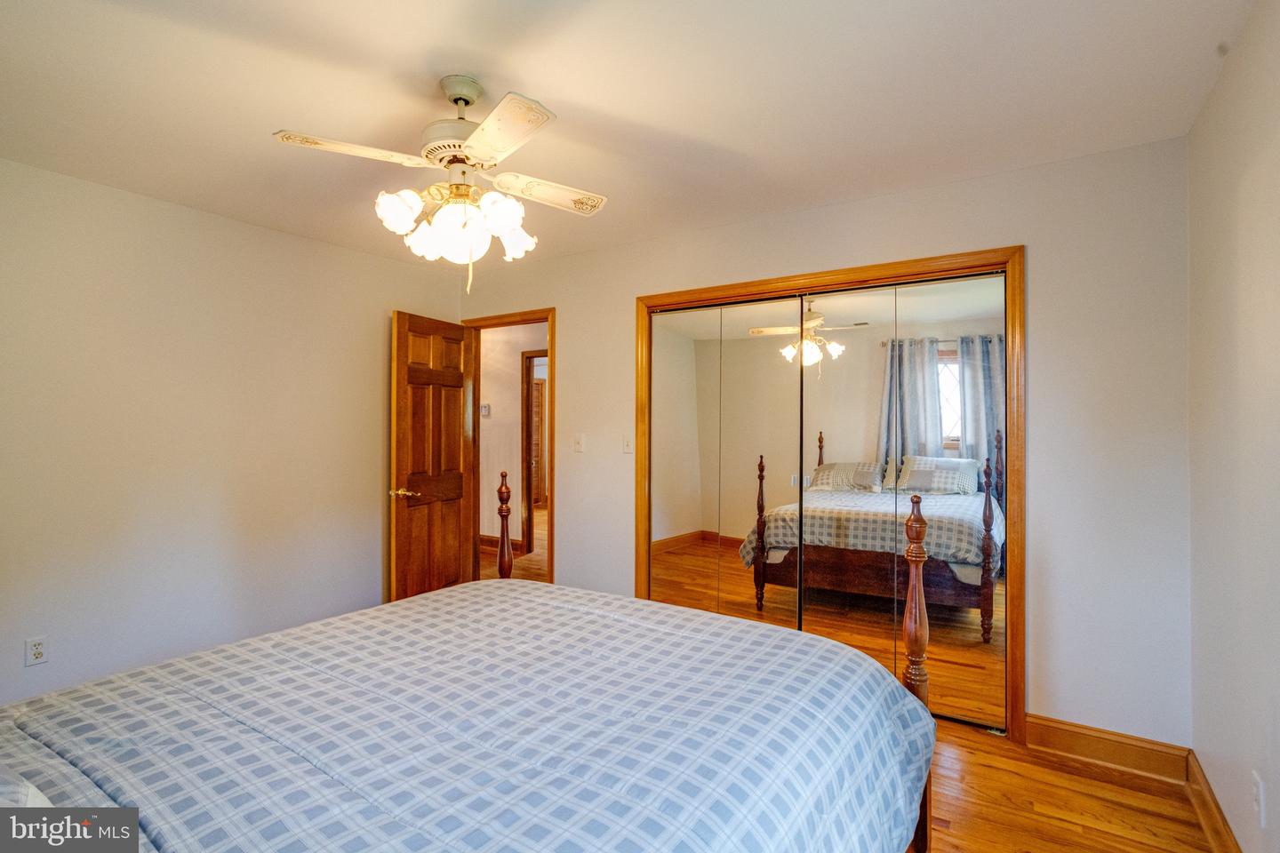 2300 Kings Arms Dr Property Photo 53