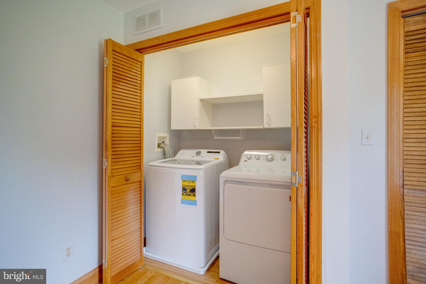 2300 Kings Arms Dr Property Photo 56