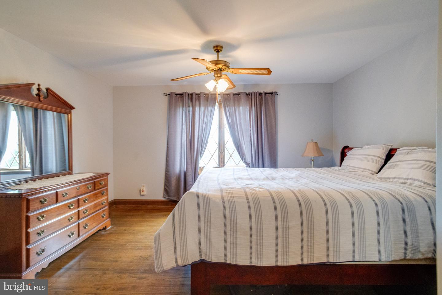 2300 Kings Arms Dr Property Photo 63
