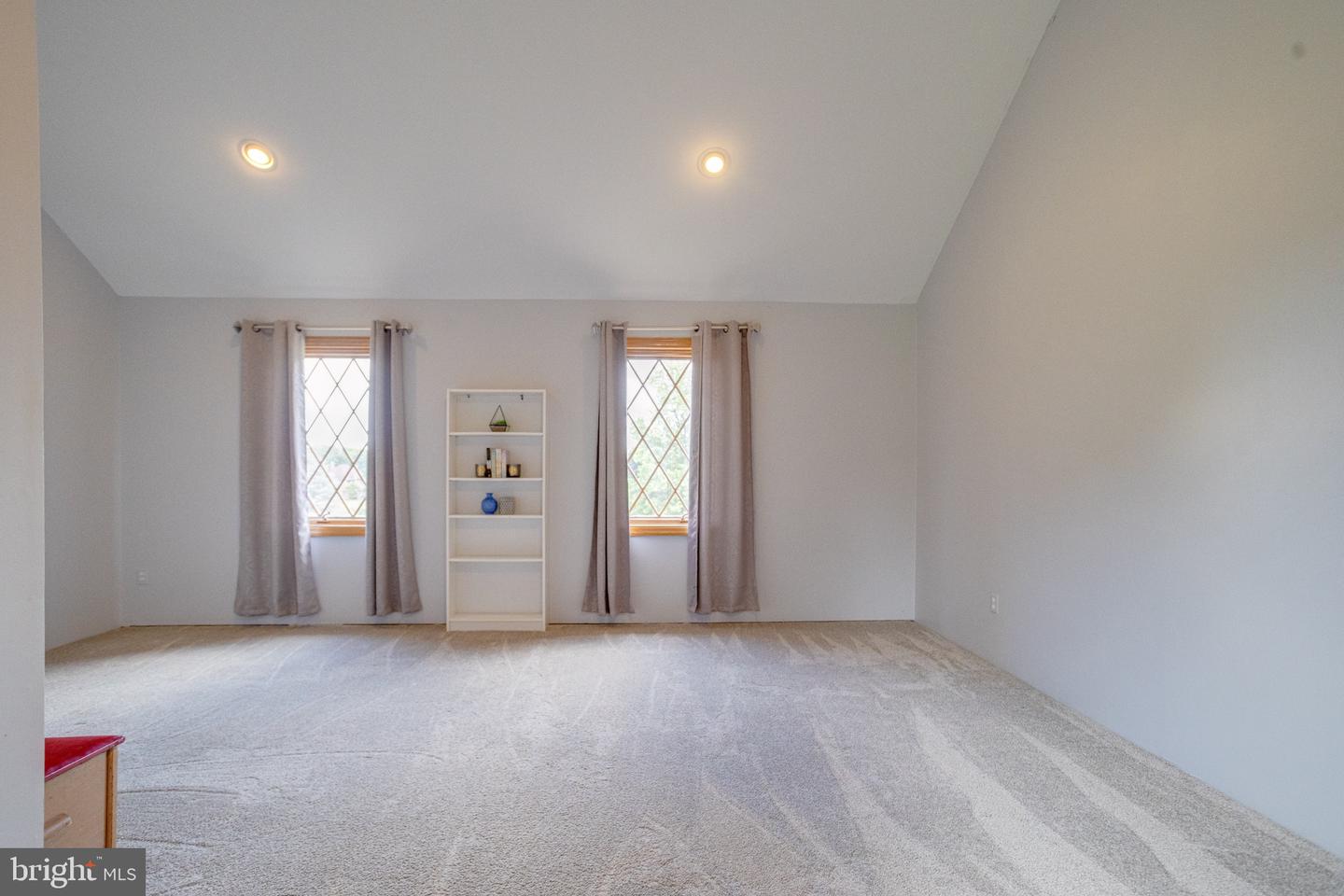 2300 Kings Arms Dr Property Photo 67