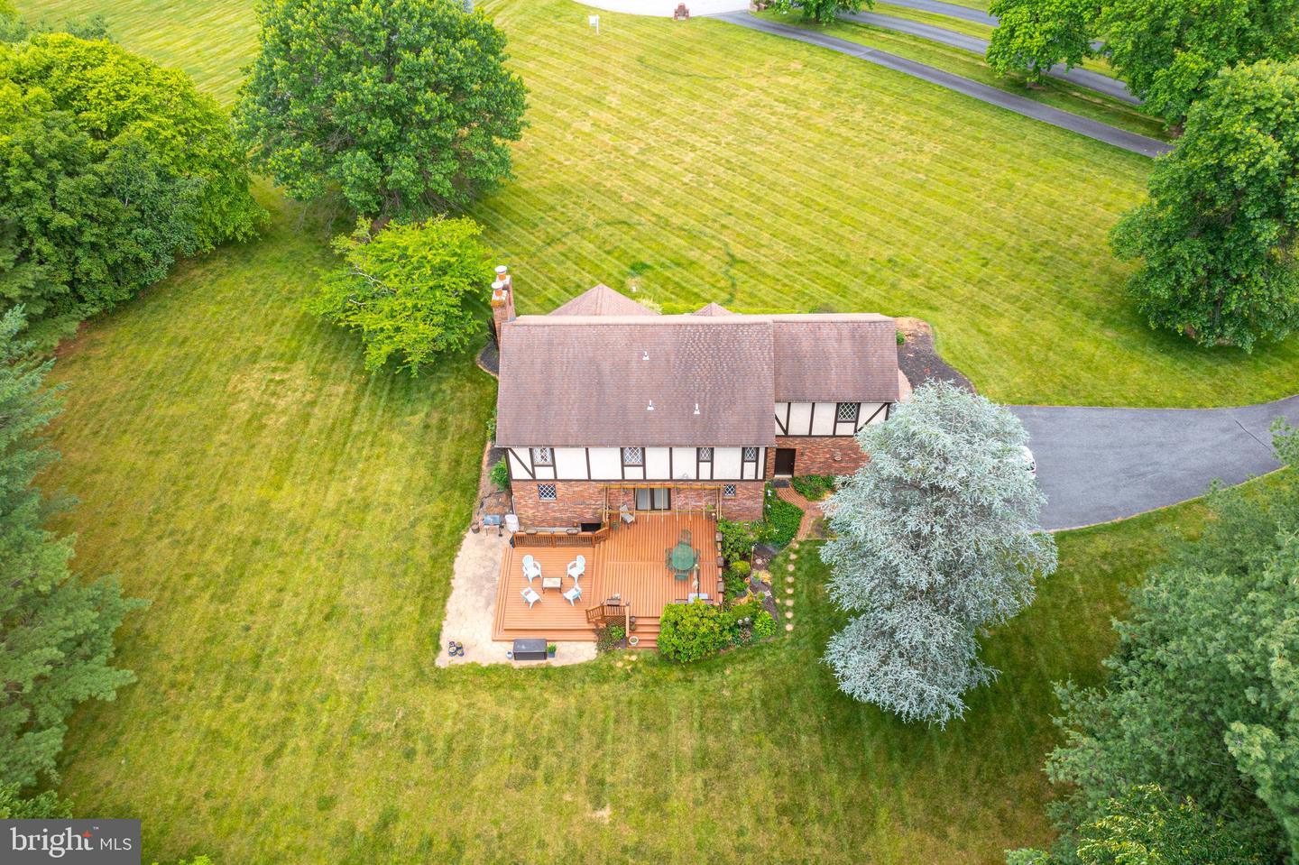 2300 Kings Arms Dr Property Photo 130