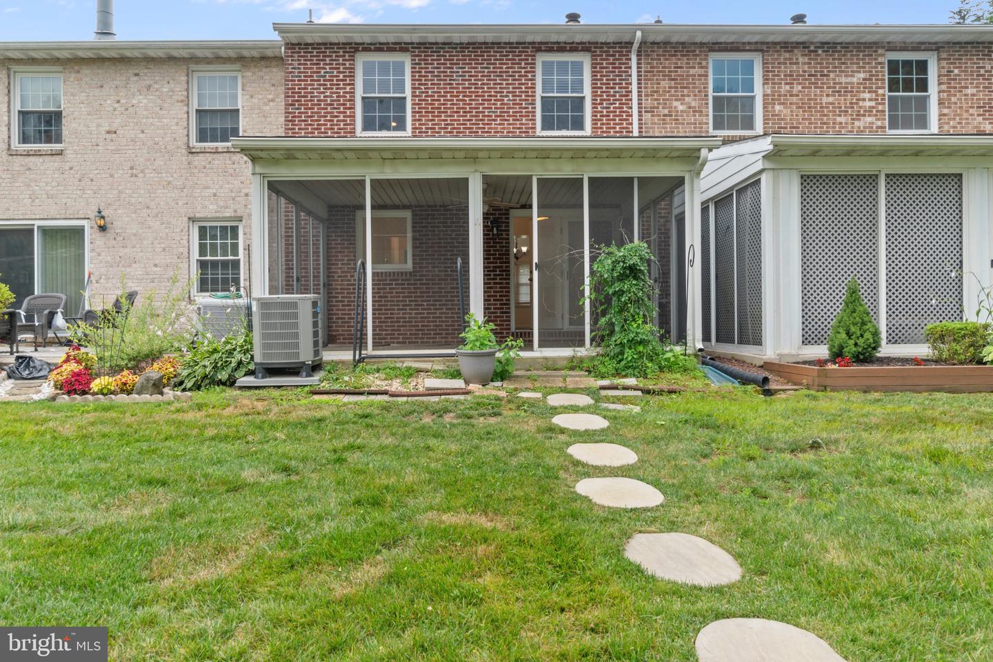 322 Harlan Sq #a-2 Property Photo 34