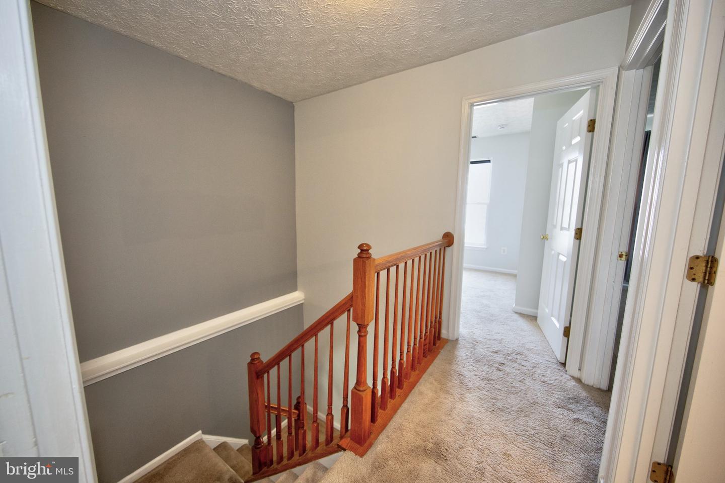 1032 Jeanett Way Property Photo 12