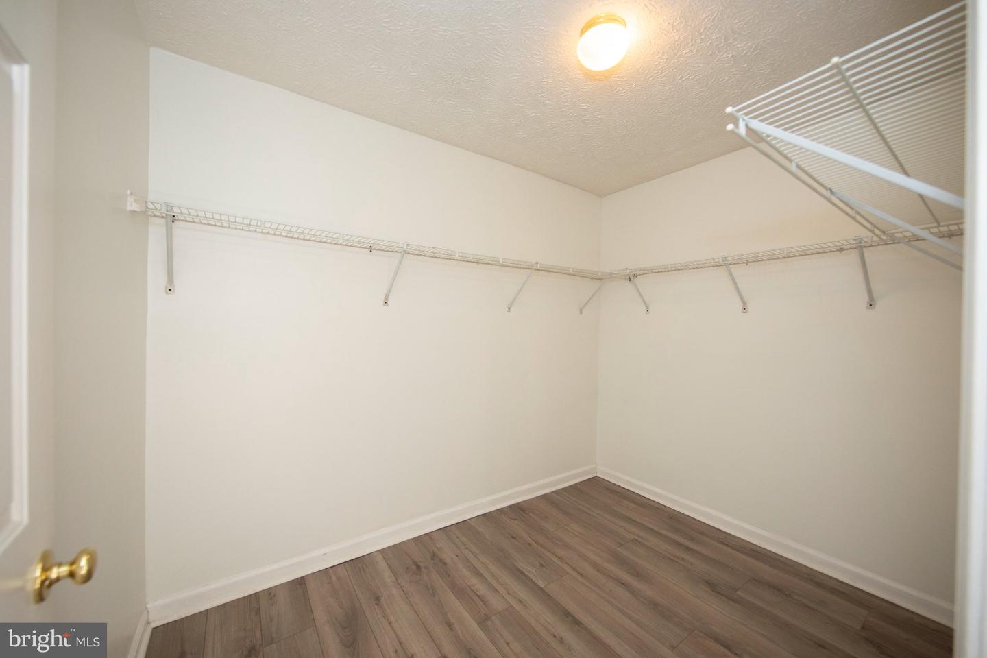 1032 Jeanett Way Property Photo 15