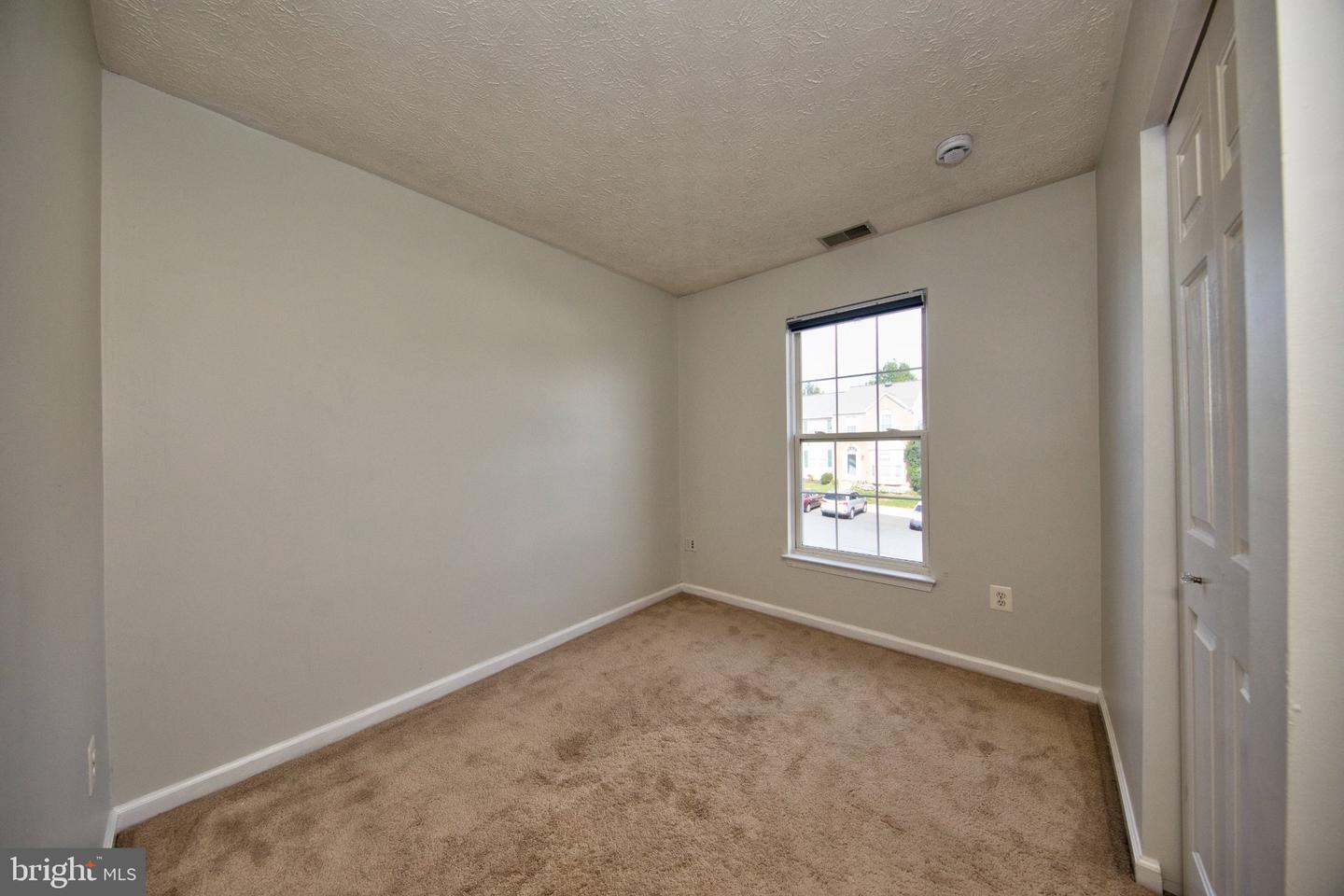 1032 Jeanett Way Property Photo 17