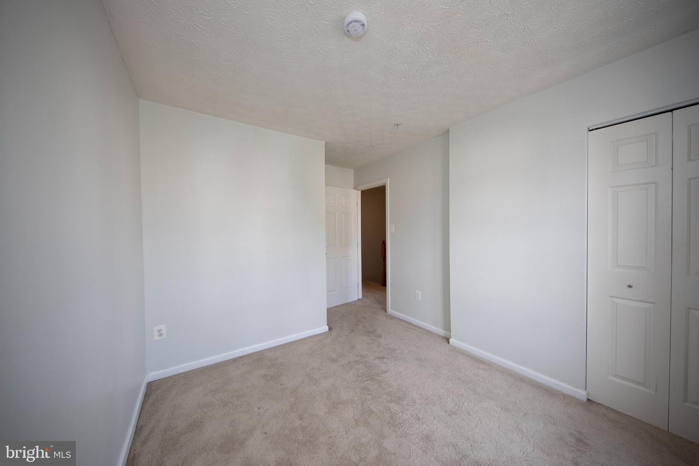 1032 Jeanett Way Property Photo 20