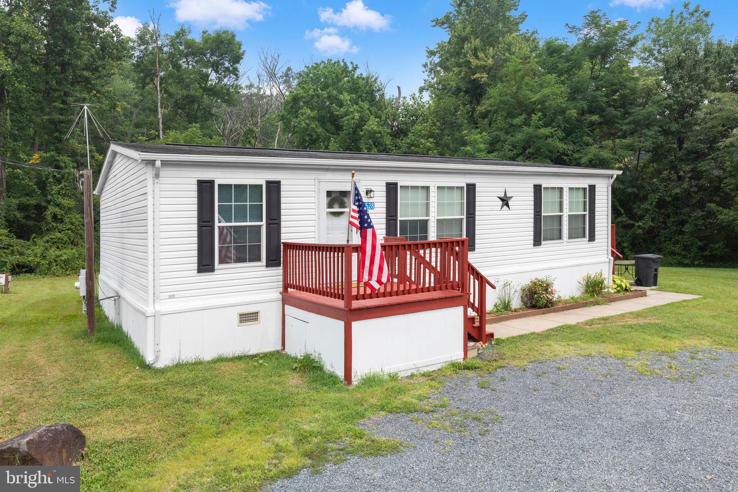 1528 Arena Rd Property Photo 1