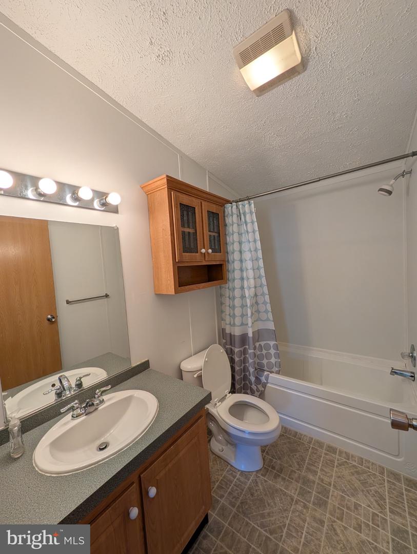216 Garner Dr Property Photo 11