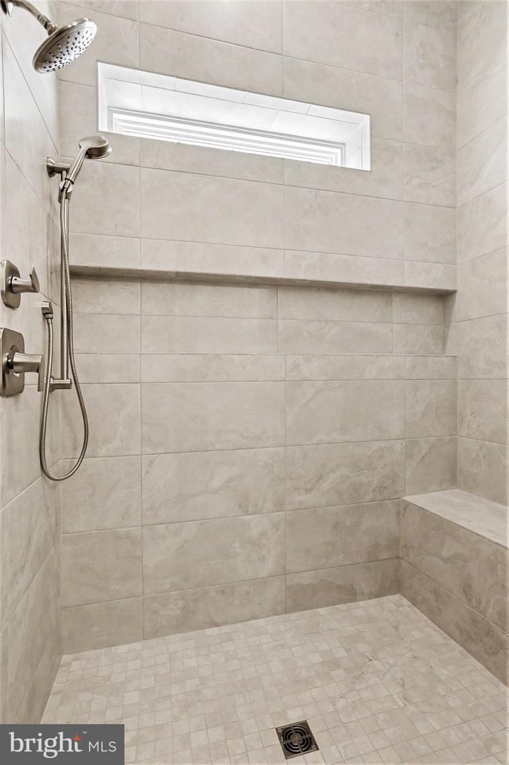 320 Sunnys Halo Dr Property Photo 18