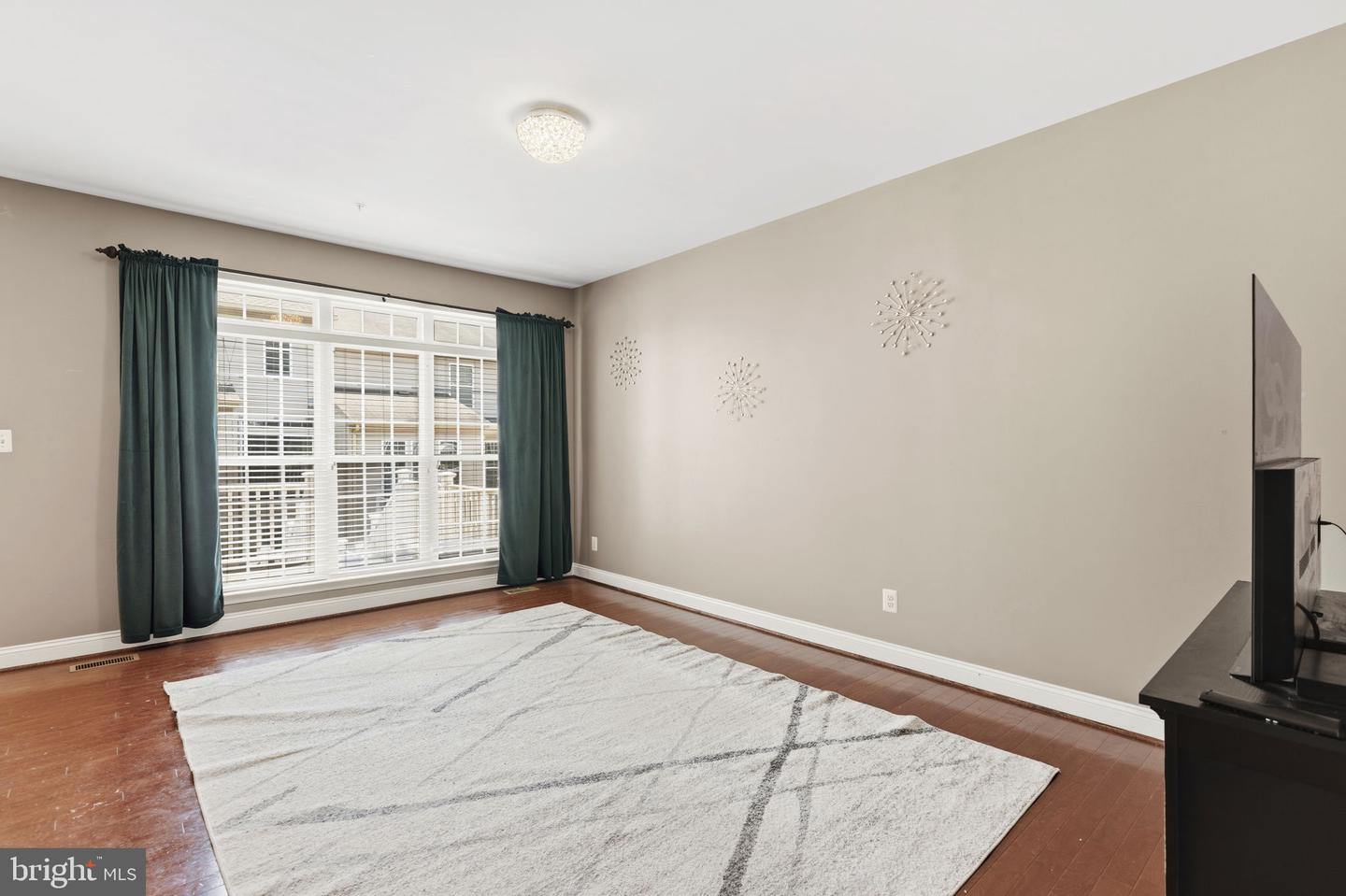 725 Perthshire Pl #66 Property Photo 6