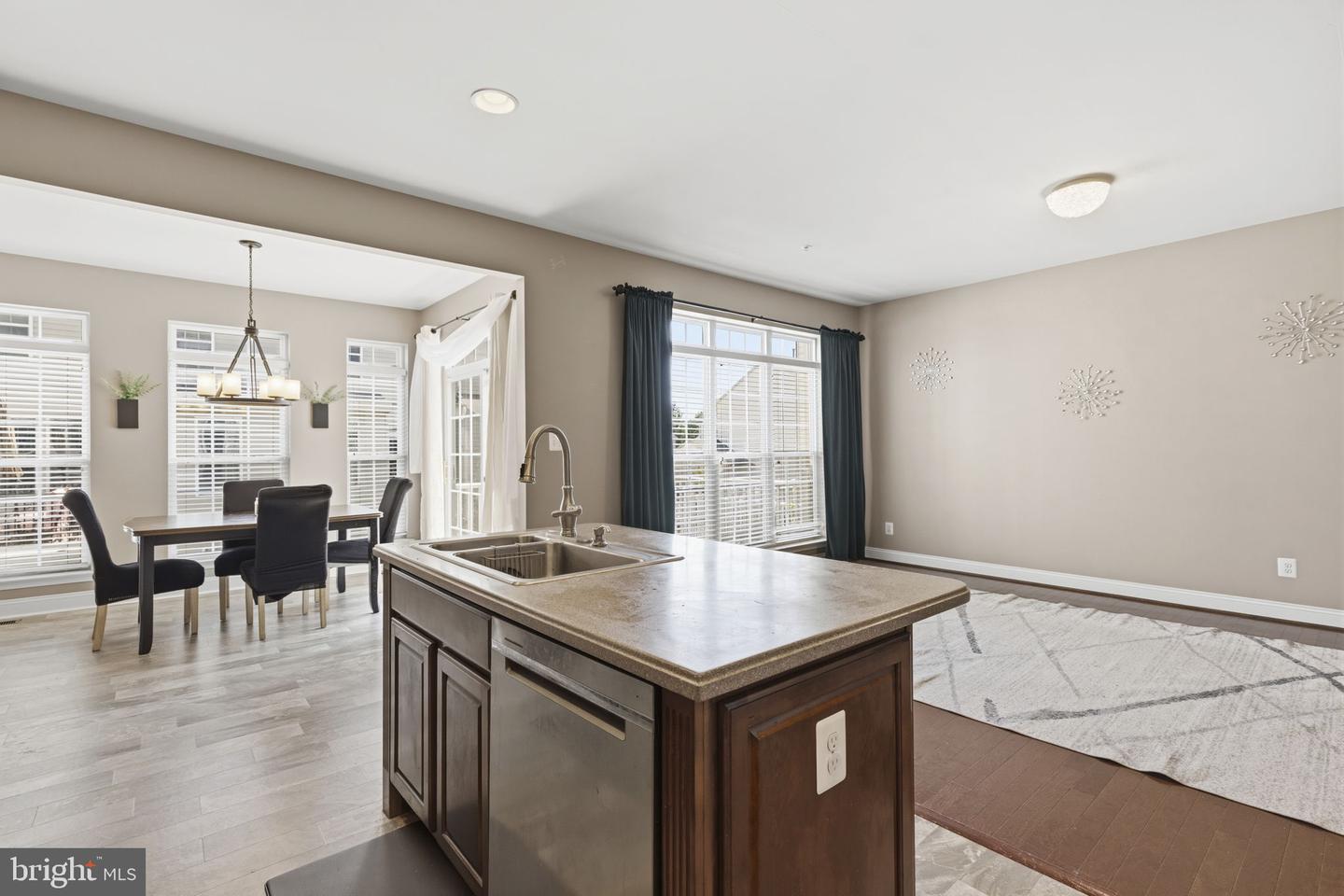 725 Perthshire Pl #66 Property Photo 12