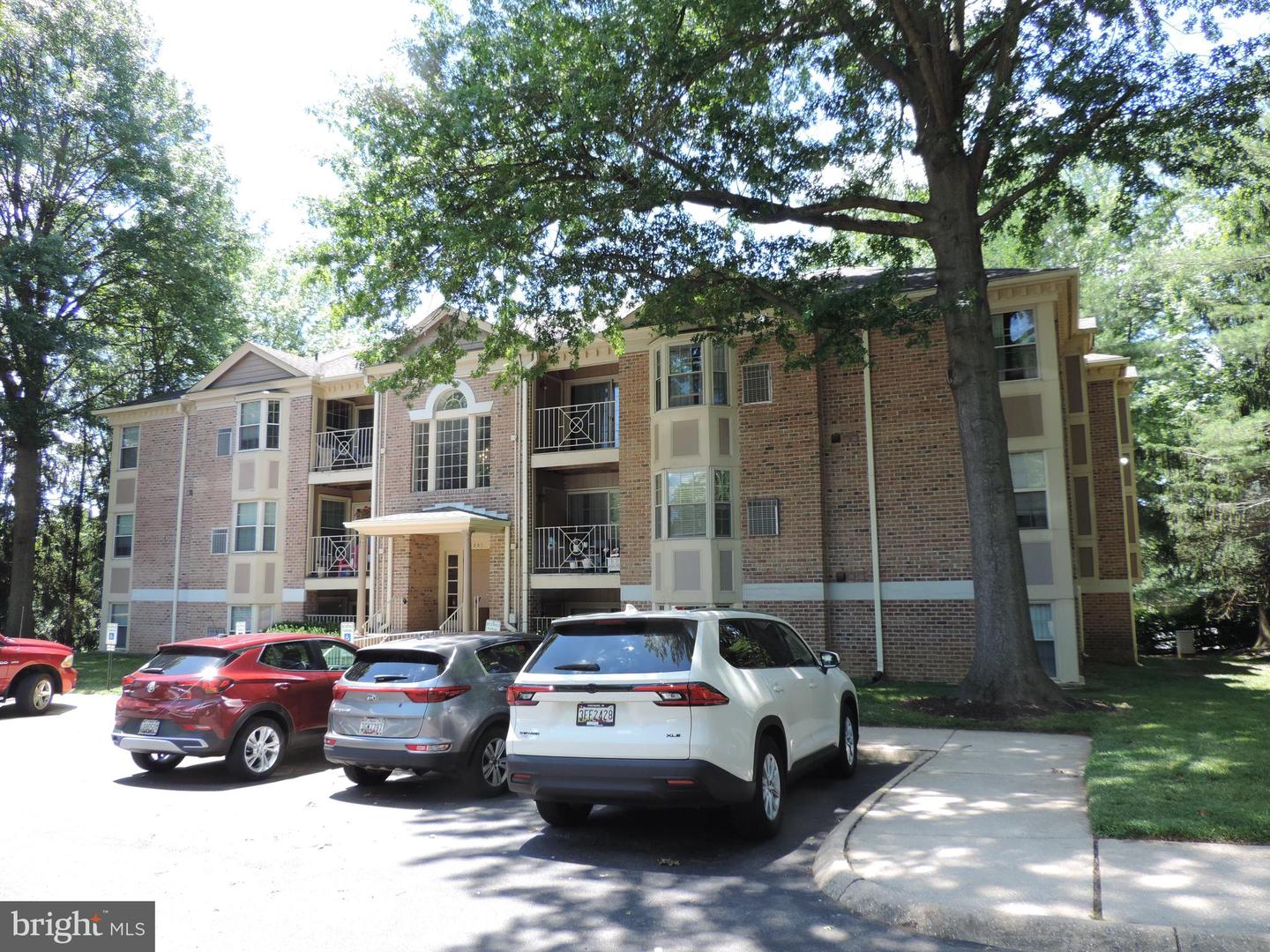 205 Star Pointe Ct #1d Property Photo 31