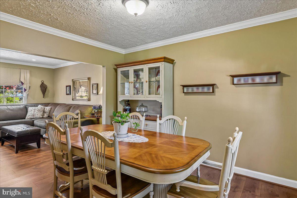 903 Bergen Ln Property Photo 14