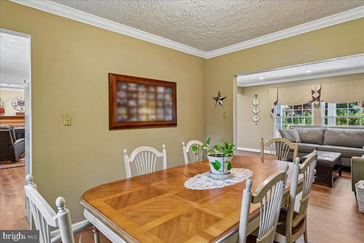 903 Bergen Ln Property Photo 15