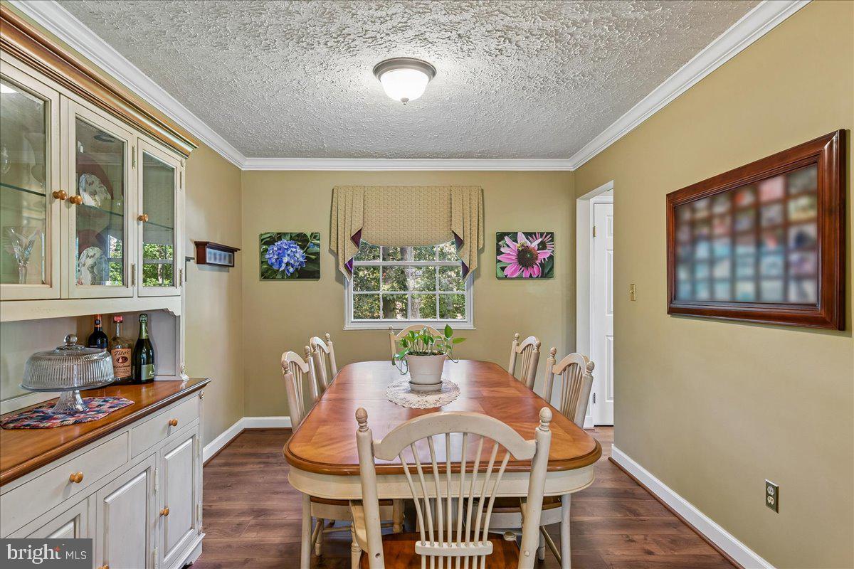 903 Bergen Ln Property Photo 16