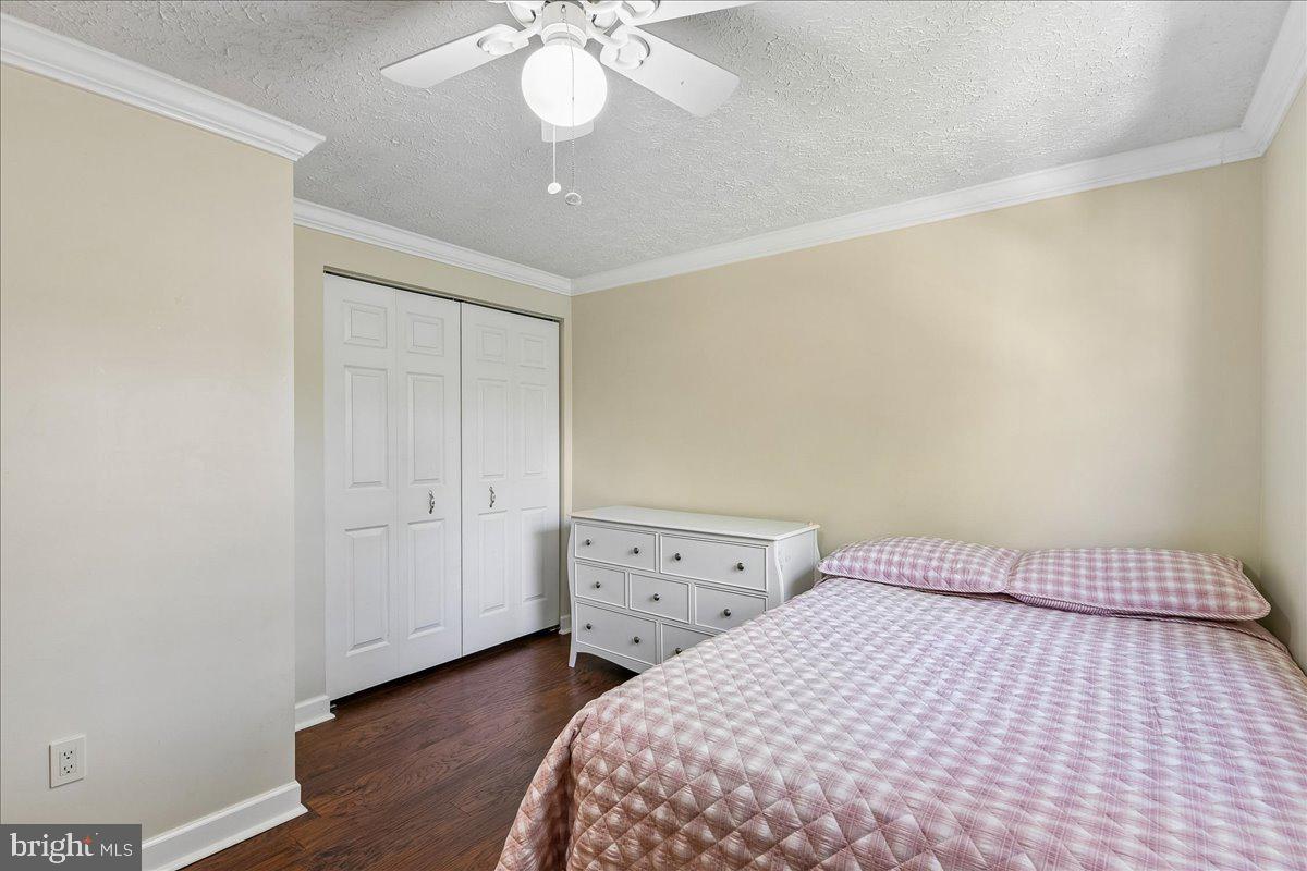 903 Bergen Ln Property Photo 23