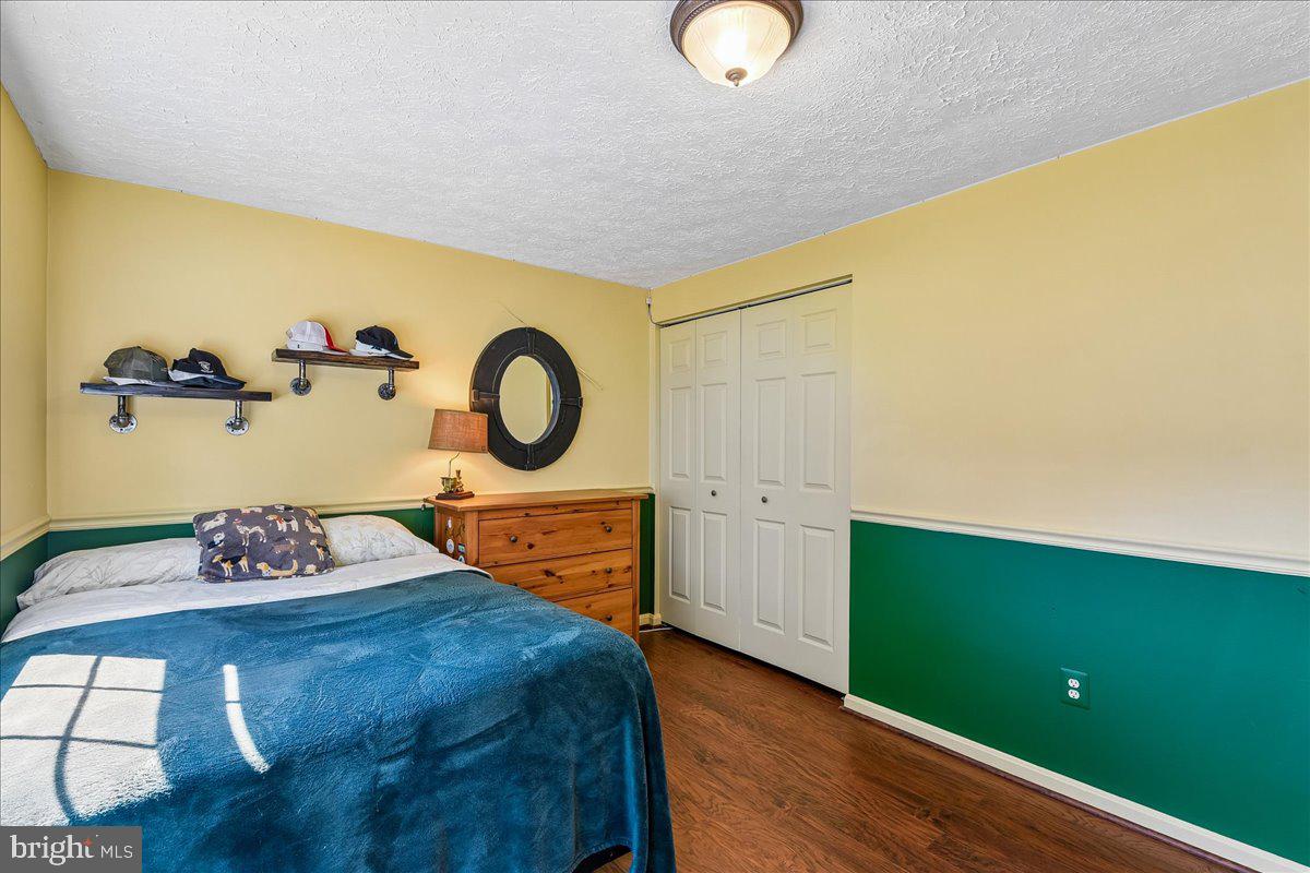 903 Bergen Ln Property Photo 25