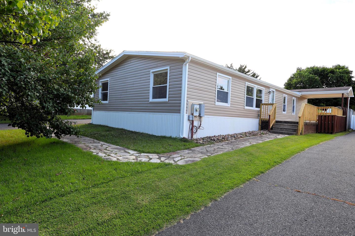 4017 SHARILYNN DR Property Photo 1