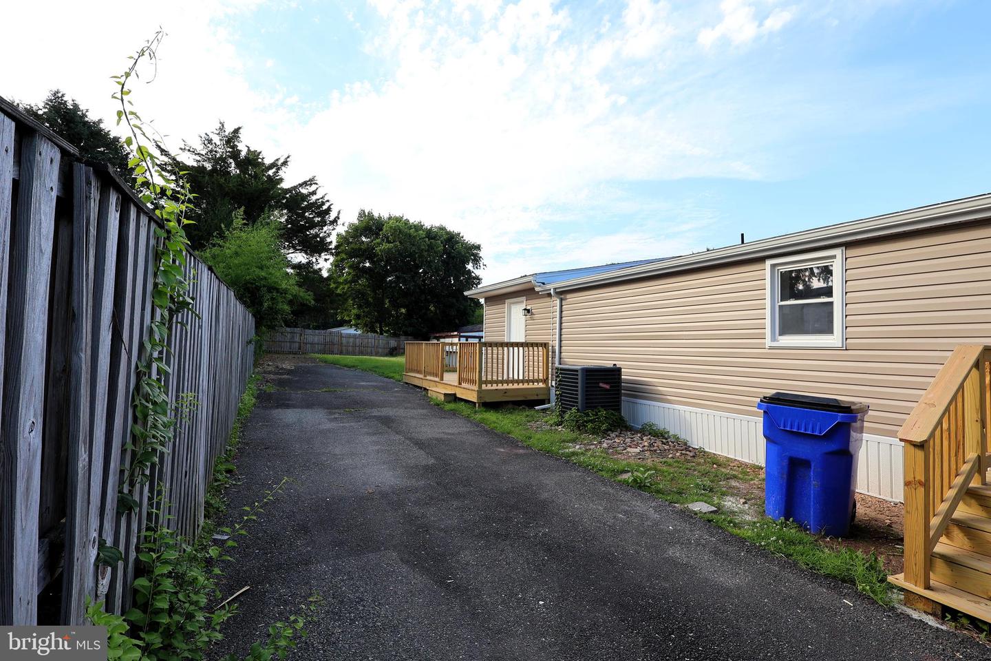 4017 Sharilynn Dr Property Photo 5