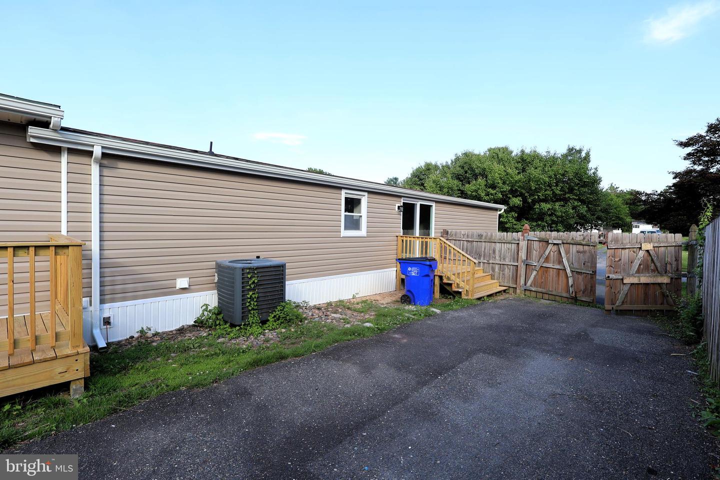 4017 Sharilynn Dr Property Photo 7