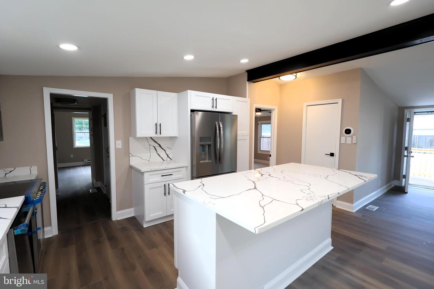 4017 Sharilynn Dr Property Photo 18