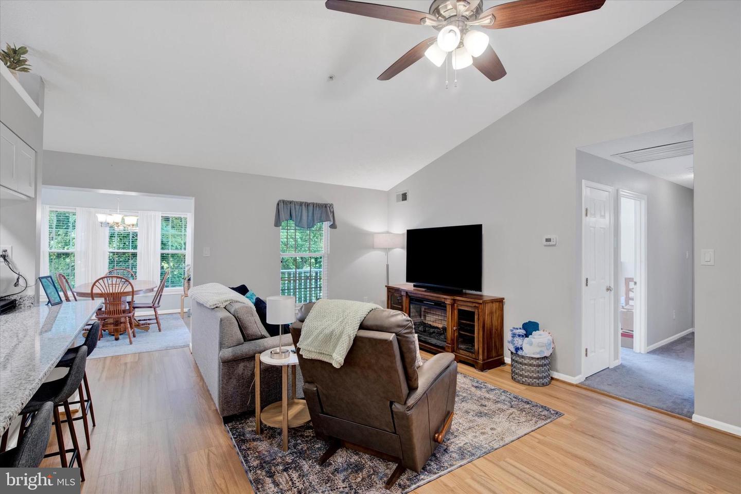 1004 Jessicas Ct Property Photo 12