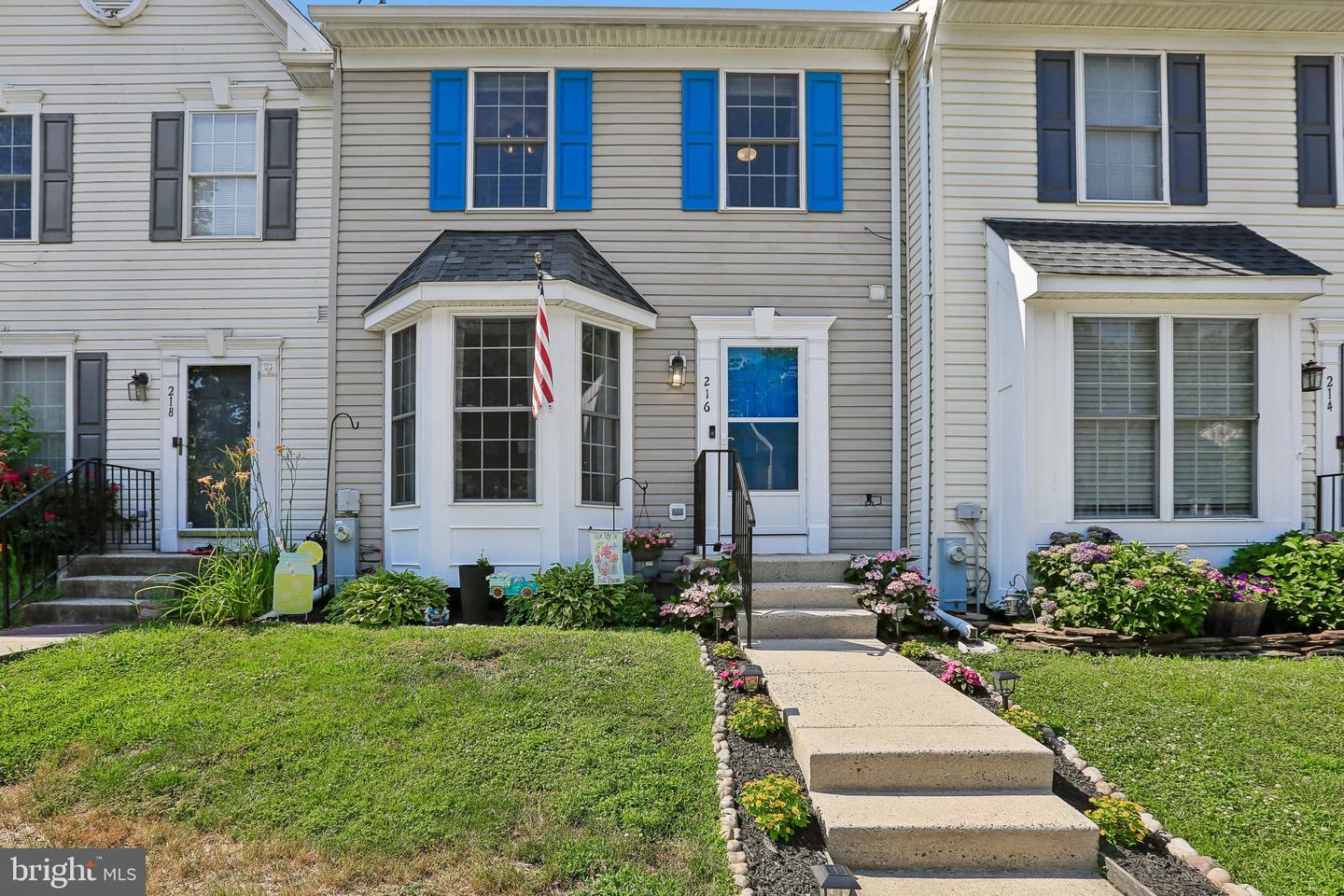 216 GRACECROFT CT