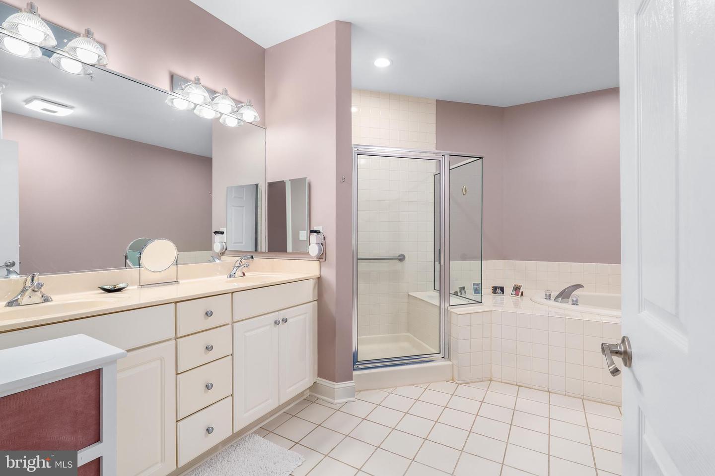 4760-n Water Park Dr #4760n Property Photo 26