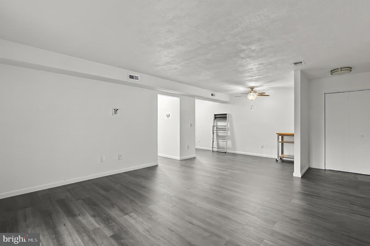 1002 Magnolia Woods Ct #1002-e Property Photo 5