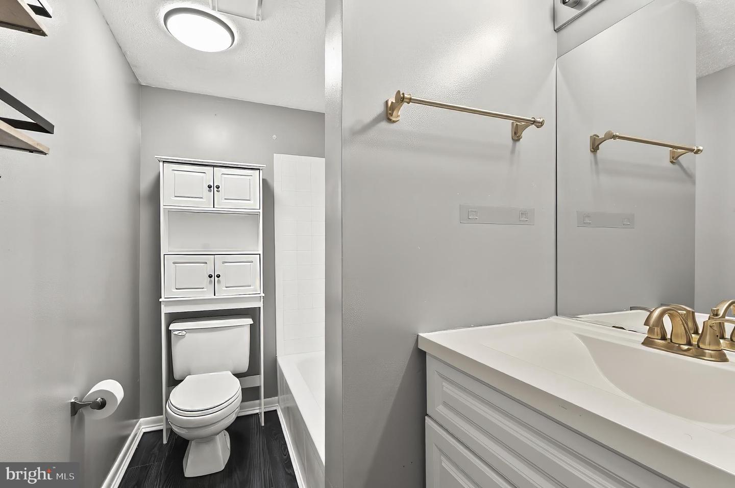 1002 Magnolia Woods Ct #1002-e Property Photo 12