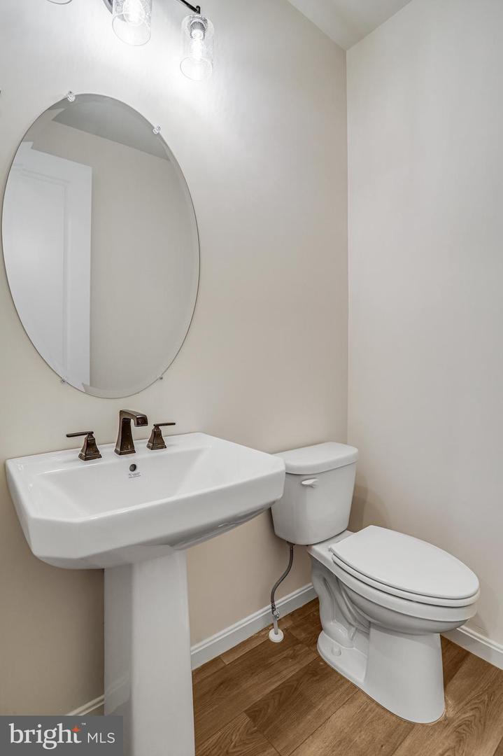 1617 Shady Tree Ct Property Photo 11