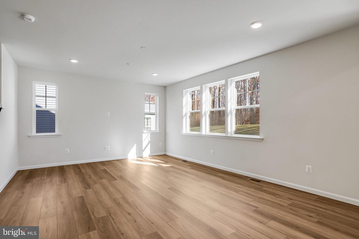 1617 Shady Tree Ct Property Photo 23