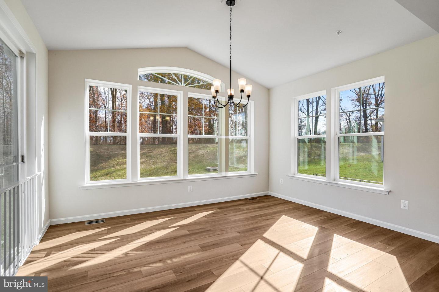 1617 Shady Tree Ct Property Photo 34