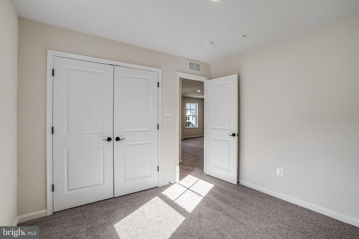 1617 Shady Tree Ct Property Photo 44