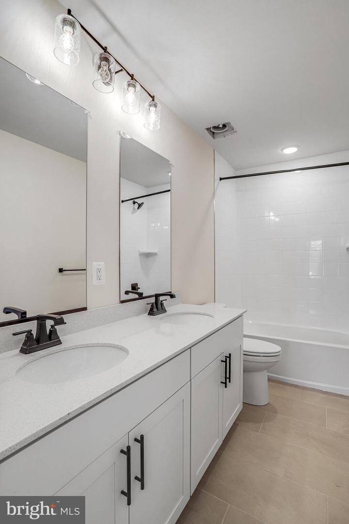 1617 Shady Tree Ct Property Photo 47