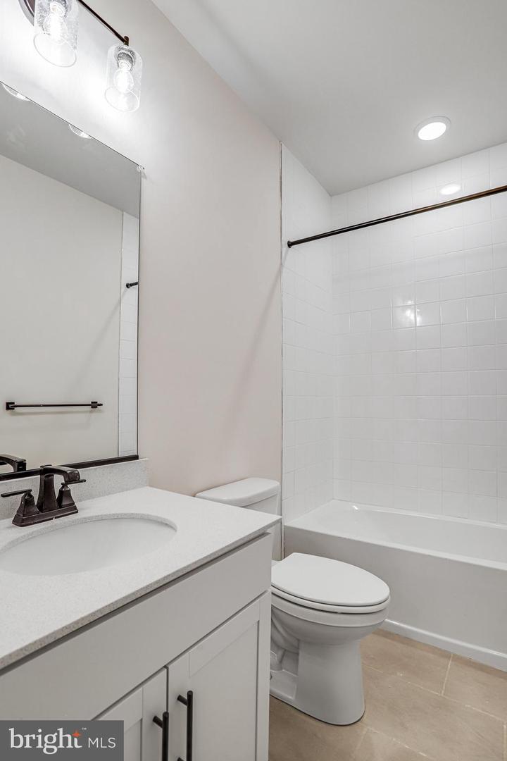 1617 Shady Tree Ct Property Photo 72