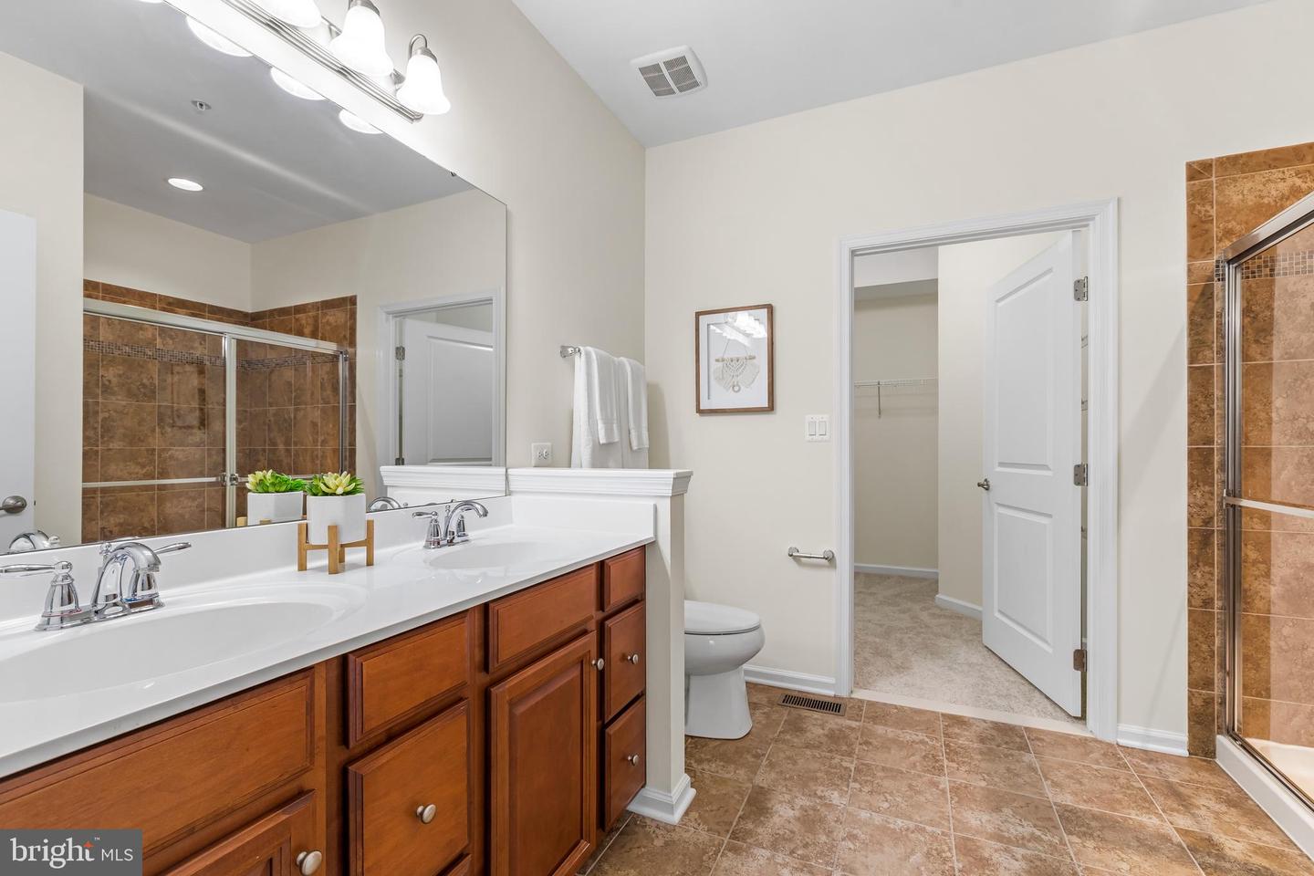 331 Tufton Cir Property Photo 20