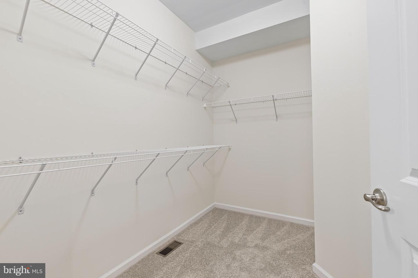 331 Tufton Cir Property Photo 23