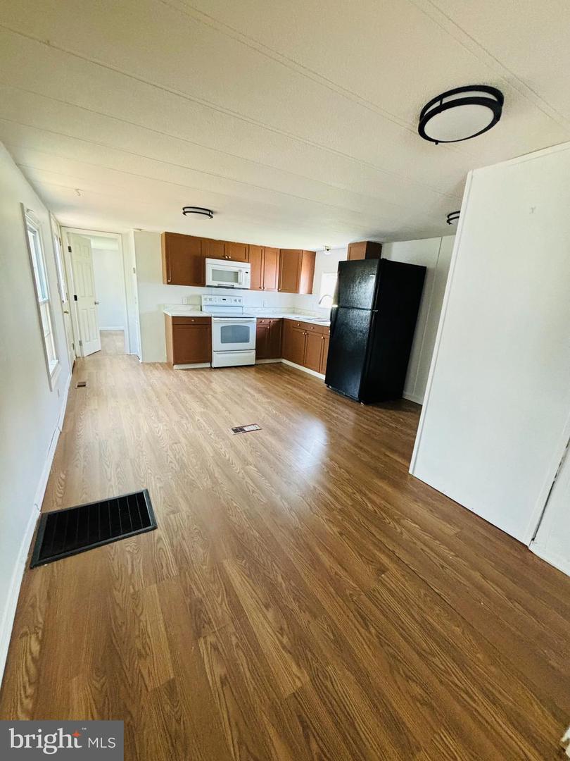 1210 Janet Drive Property Photo 4