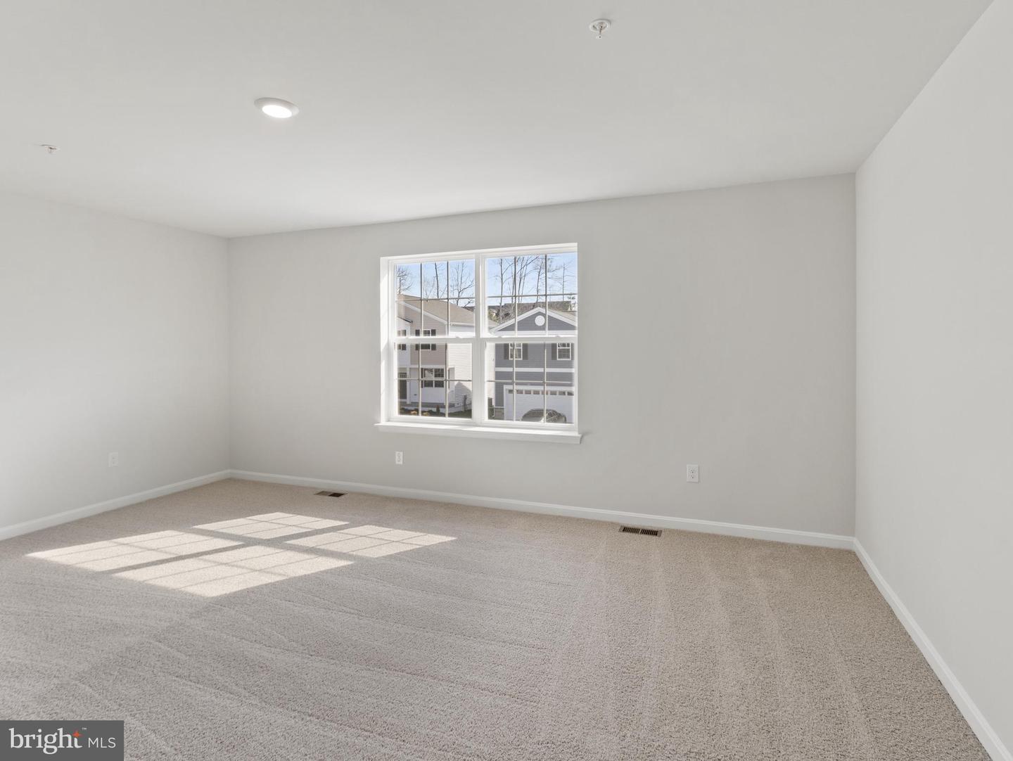 812 Spikeresh Way Property Photo 7