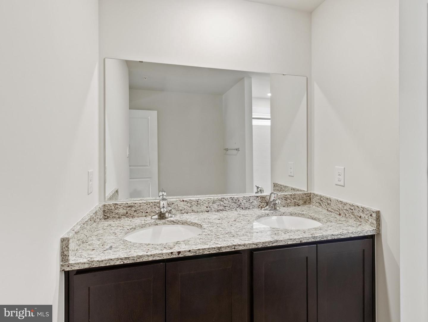 812 Spikeresh Way Property Photo 10