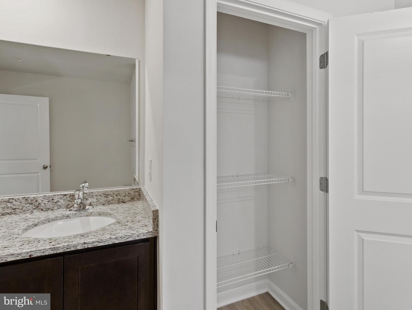 812 Spikeresh Way Property Photo 12
