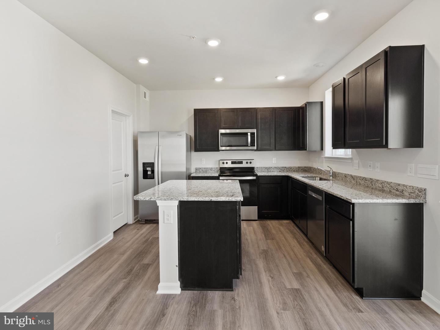 812 Spikeresh Way Property Photo 16