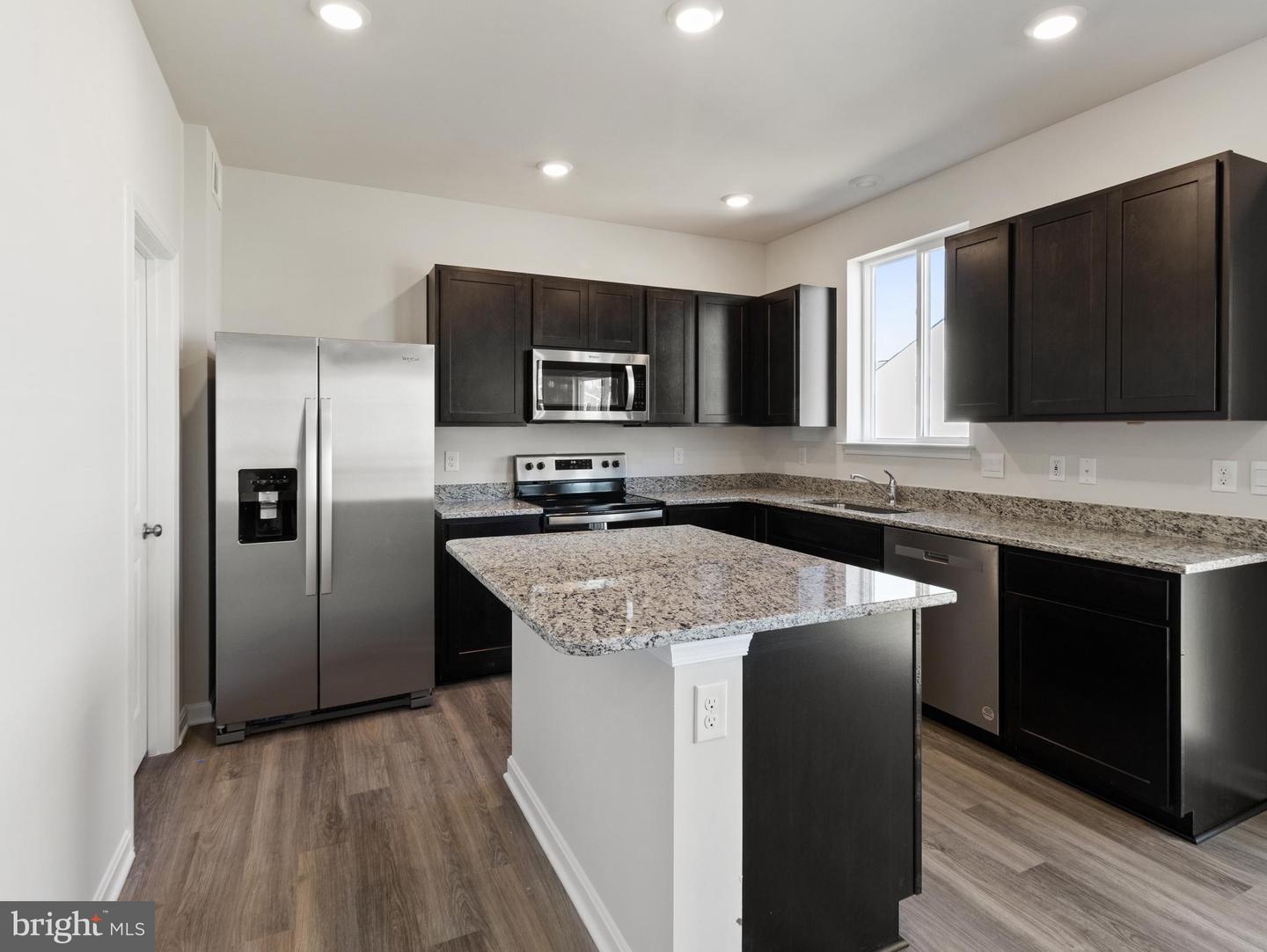 812 Spikeresh Way Property Photo 17