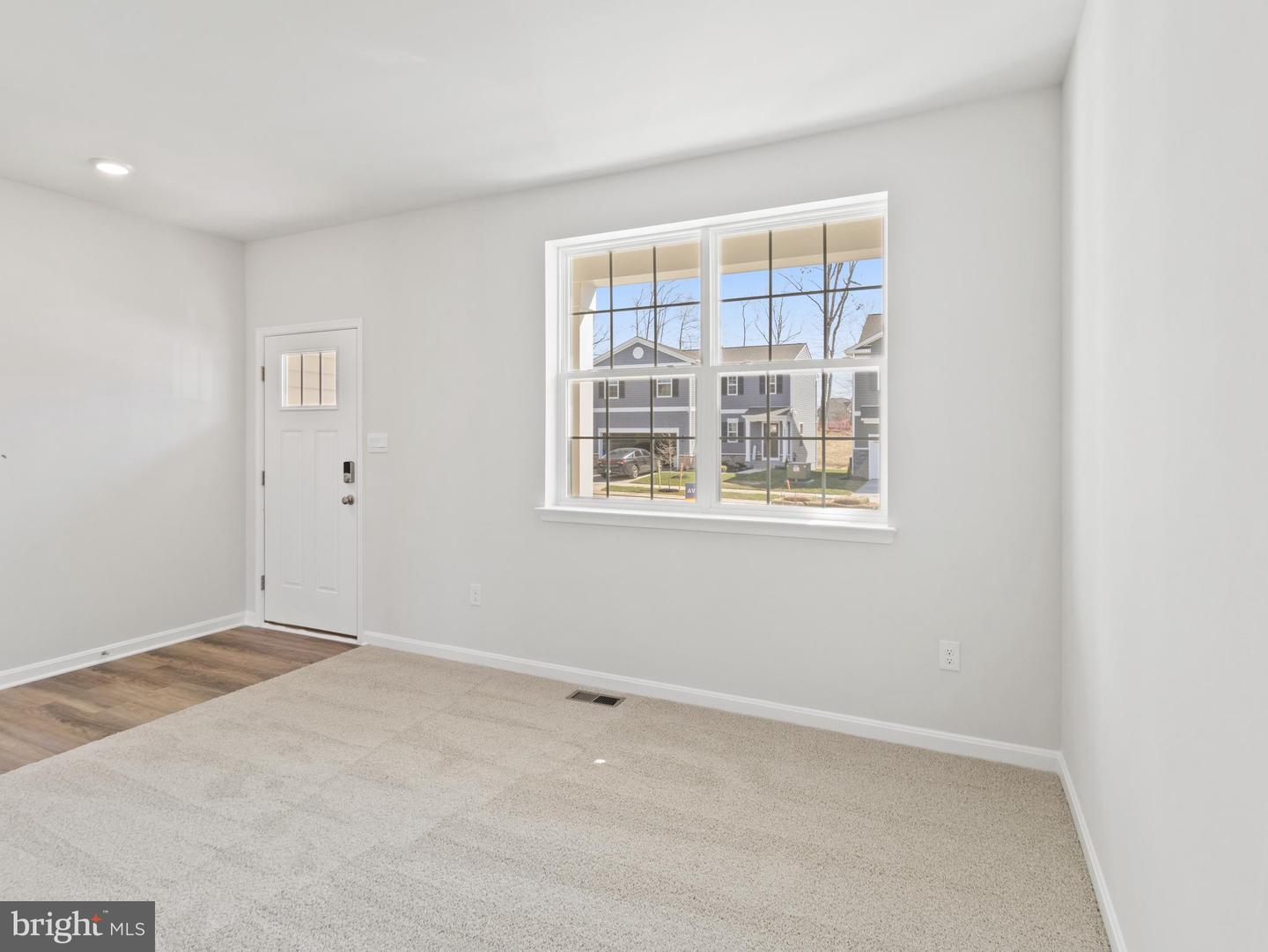 812 Spikeresh Way Property Photo 20